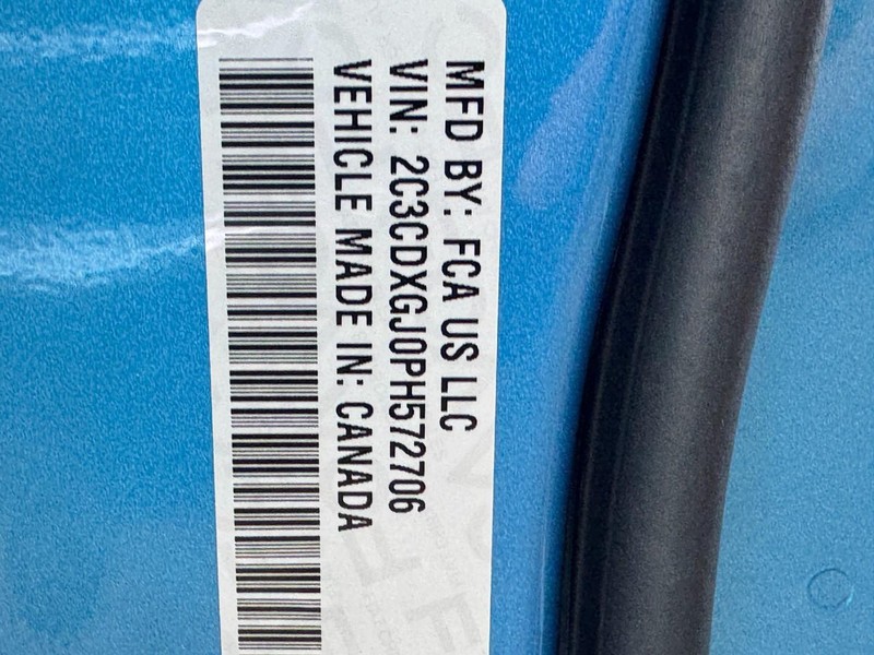 Dodge Charger Vehicle Full-screen Gallery Image 25