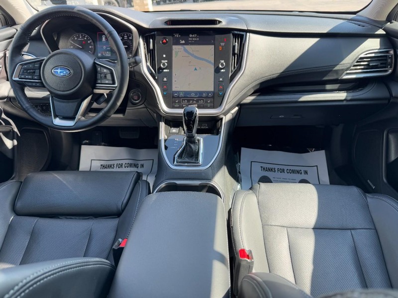 Subaru Outback Vehicle Full-screen Gallery Image 12