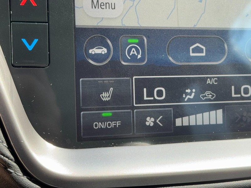 Subaru Outback Vehicle Full-screen Gallery Image 22