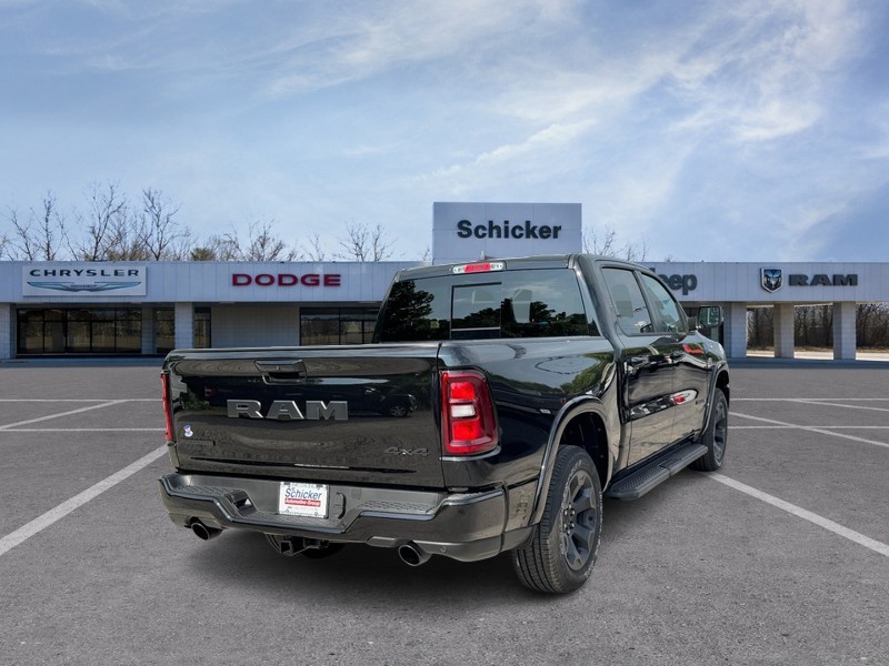 Ram 1500 Vehicle Full-screen Gallery Image 03