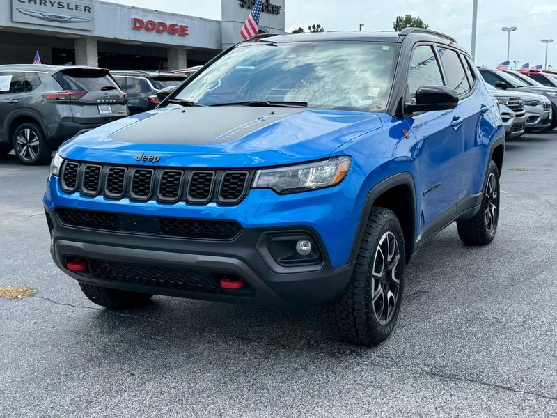 Jeep Compass Vehicle Full-screen Gallery Image 08