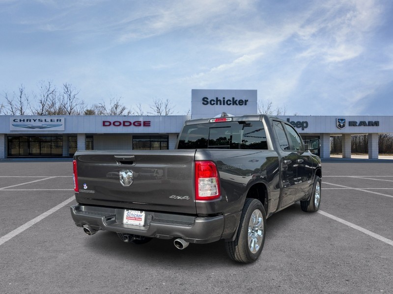 Ram 1500 Vehicle Full-screen Gallery Image 03