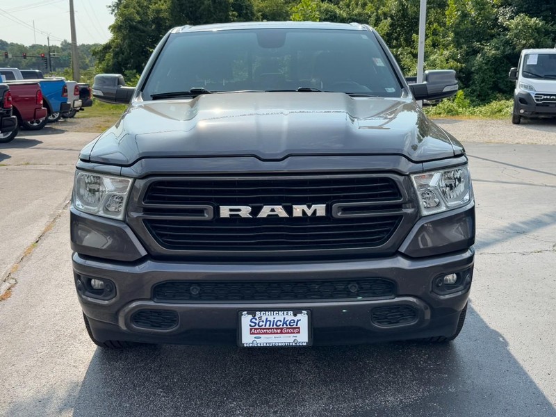Ram 1500 Vehicle Full-screen Gallery Image 09