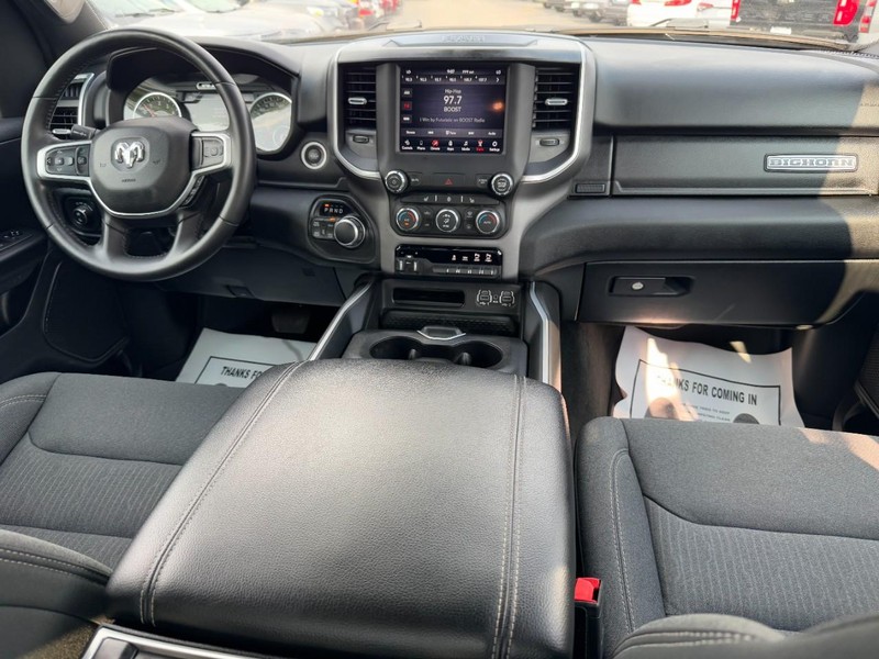 Ram 1500 Vehicle Full-screen Gallery Image 11