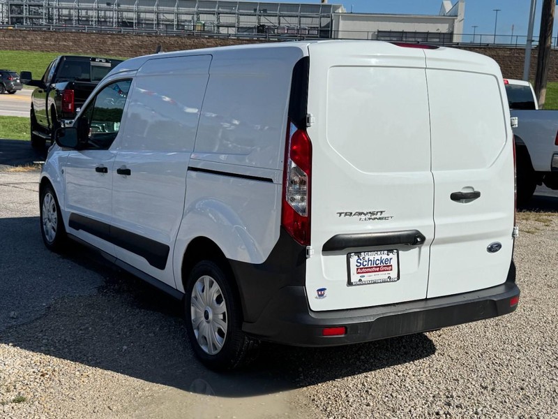 Ford Transit Connect Van Vehicle Full-screen Gallery Image 06