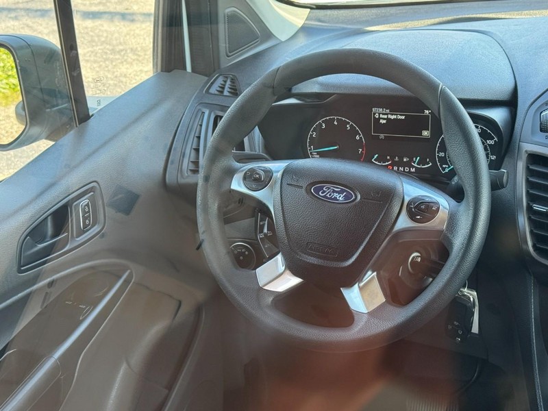 Ford Transit Connect Van Vehicle Full-screen Gallery Image 14