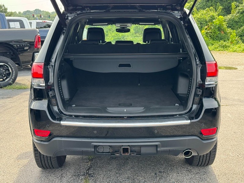 Jeep Grand Cherokee WK Vehicle Full-screen Gallery Image 05