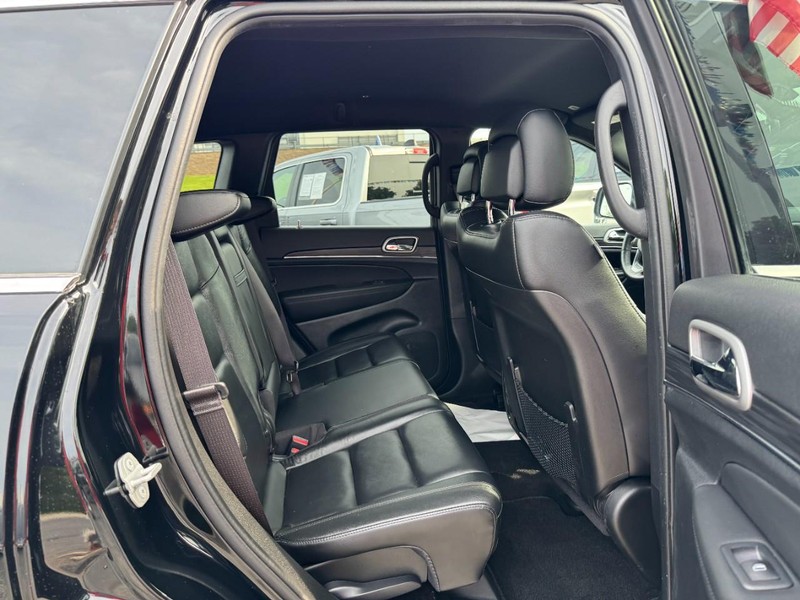 Jeep Grand Cherokee WK Vehicle Full-screen Gallery Image 10
