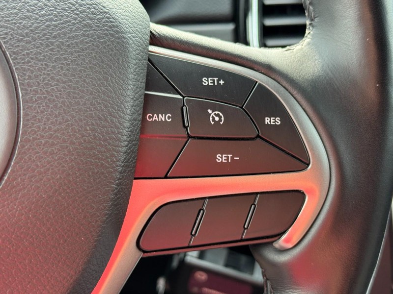 Jeep Grand Cherokee WK Vehicle Full-screen Gallery Image 18