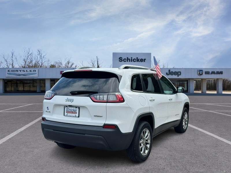 Jeep Cherokee Vehicle Full-screen Gallery Image 03