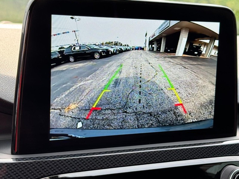 Ford Escape Vehicle Full-screen Gallery Image 20