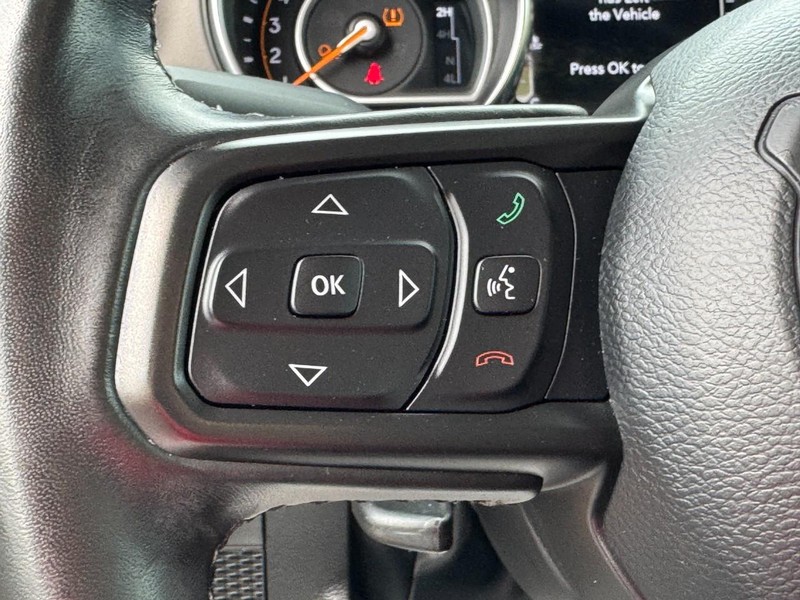 Jeep Gladiator Vehicle Full-screen Gallery Image 16