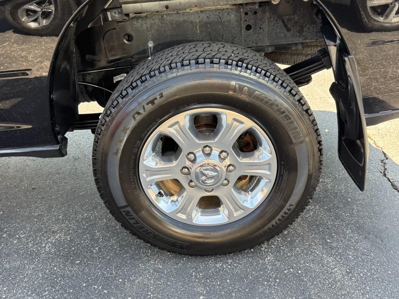 Ram 3500 Vehicle Full-screen Gallery Image 07