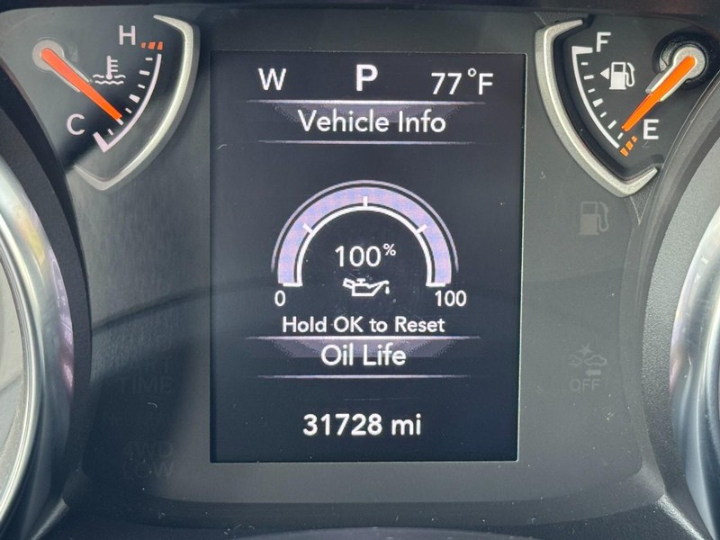 Jeep Wrangler Vehicle Full-screen Gallery Image 18