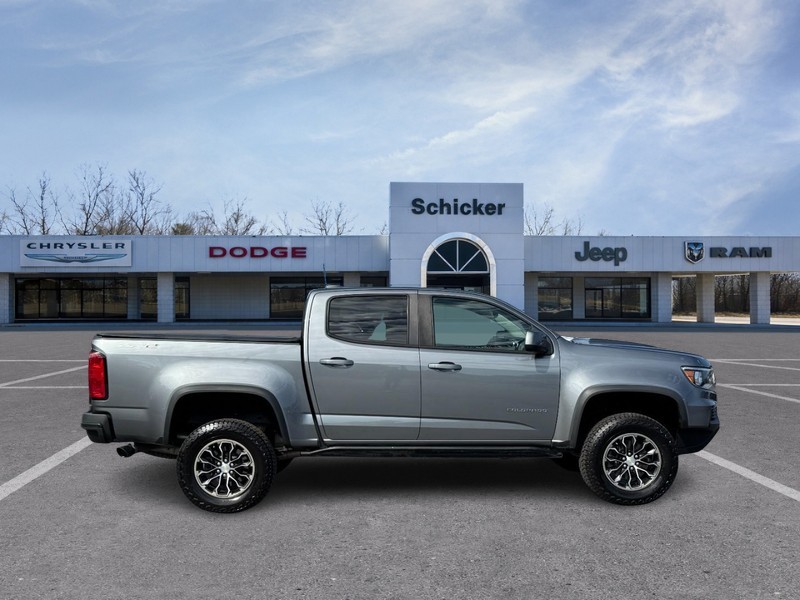Chevrolet Colorado Vehicle Full-screen Gallery Image 02
