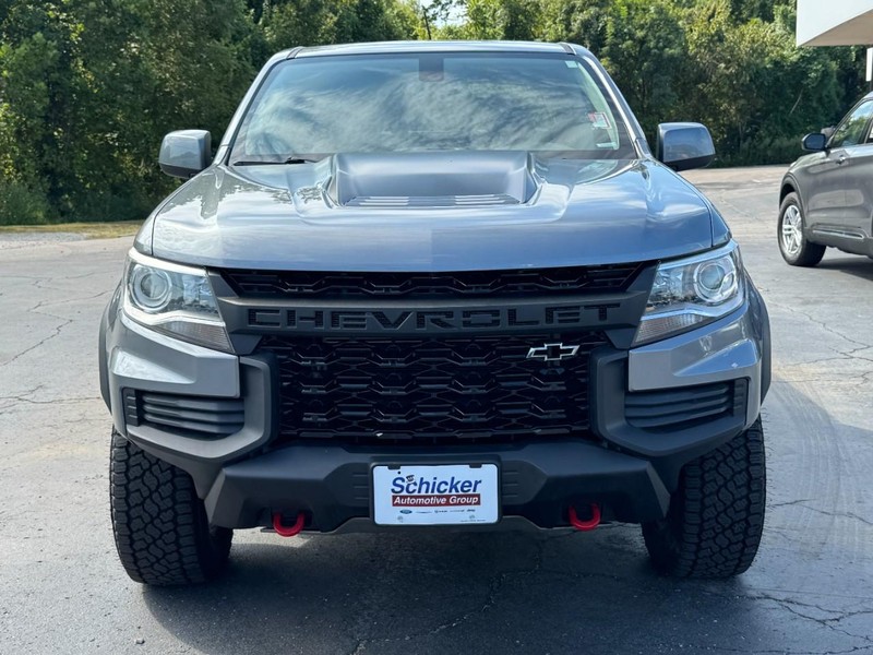 Chevrolet Colorado Vehicle Full-screen Gallery Image 09