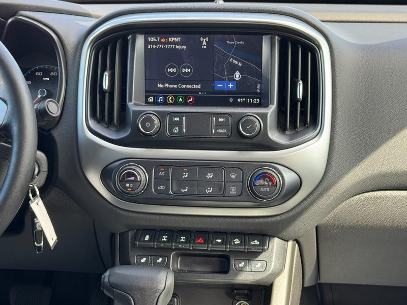 Chevrolet Colorado Vehicle Full-screen Gallery Image 13