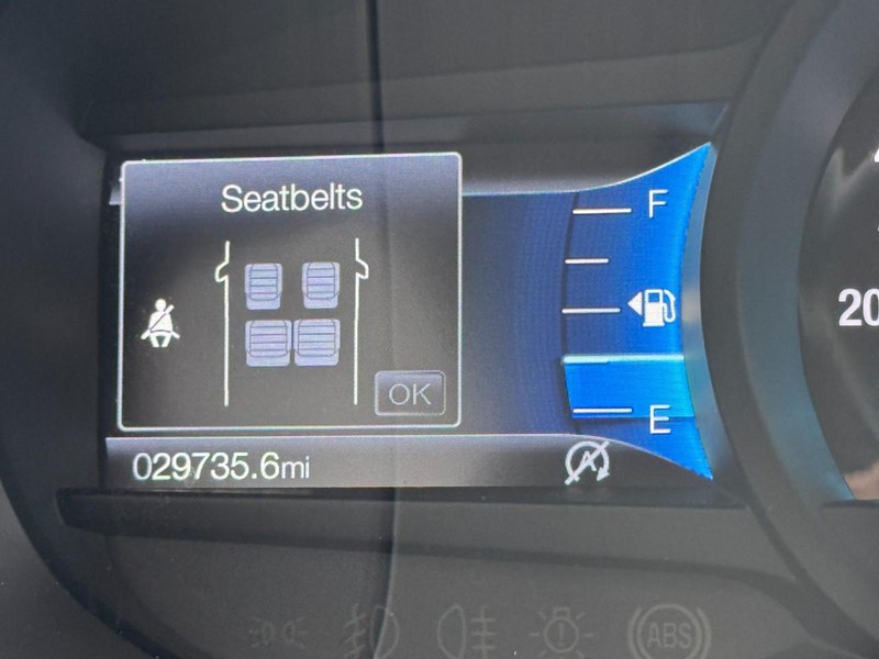 Ford Edge Vehicle Full-screen Gallery Image 18