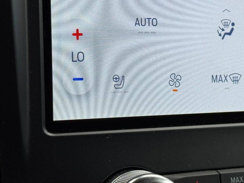 Ford Edge Vehicle Full-screen Gallery Image 20