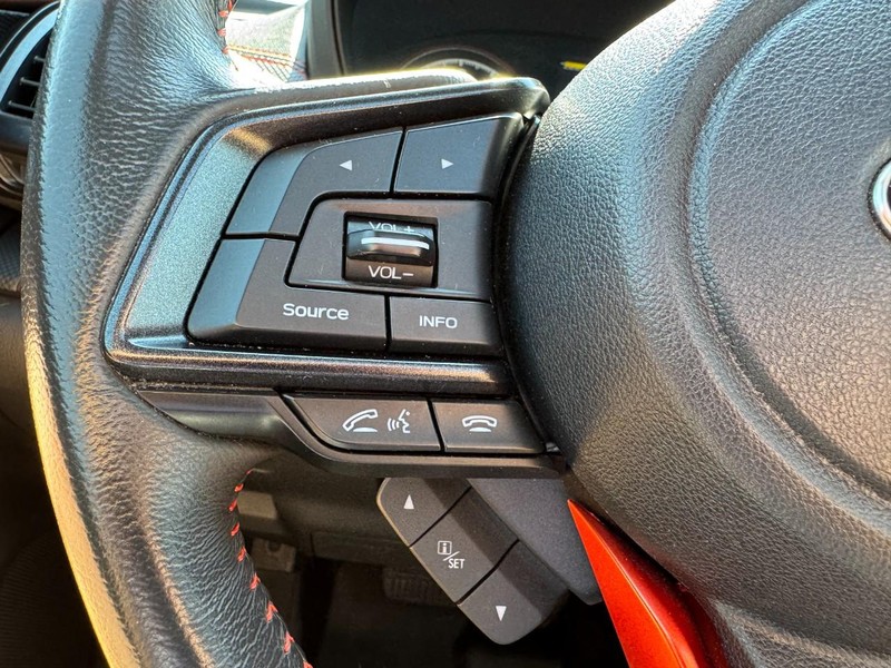 Subaru Forester Vehicle Full-screen Gallery Image 16