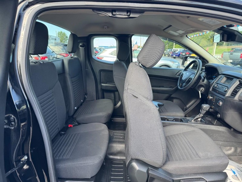 Ford Ranger Vehicle Full-screen Gallery Image 10