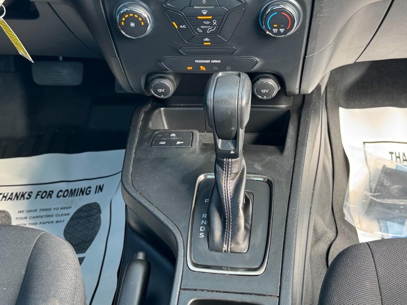 Ford Ranger Vehicle Full-screen Gallery Image 14