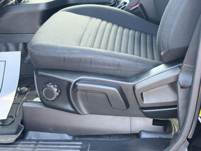 Ford Ranger Vehicle Full-screen Gallery Image 21