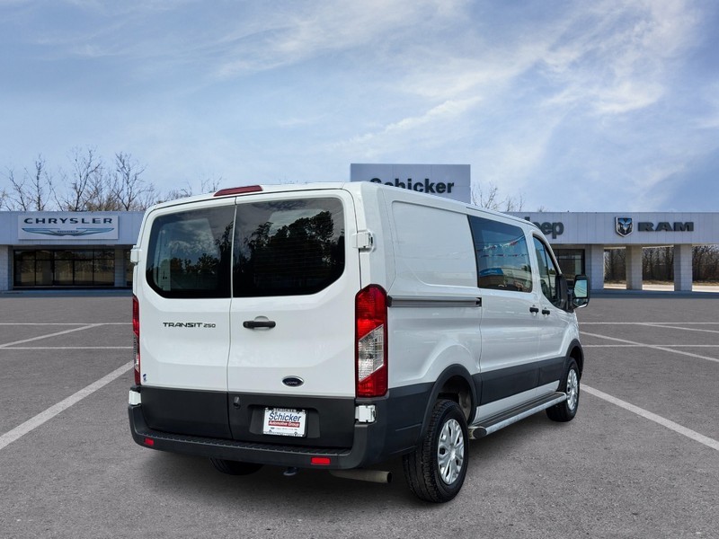 Ford Transit Cargo Van Vehicle Full-screen Gallery Image 03