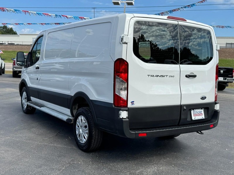 Ford Transit Cargo Van Vehicle Full-screen Gallery Image 06