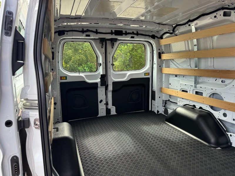 Ford Transit Cargo Van Vehicle Full-screen Gallery Image 11