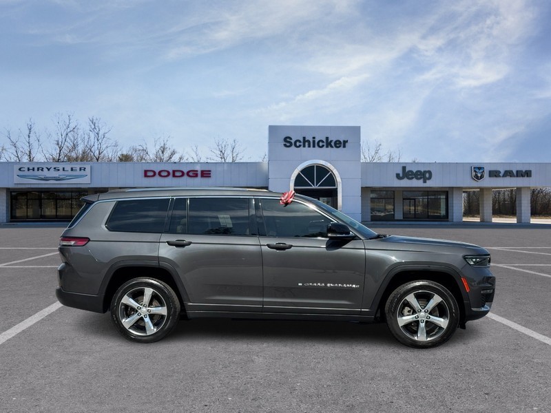 Jeep Grand Cherokee L Vehicle Full-screen Gallery Image 02