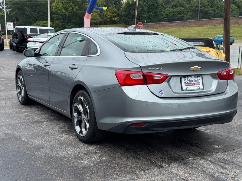 Chevrolet Malibu Vehicle Full-screen Gallery Image 06