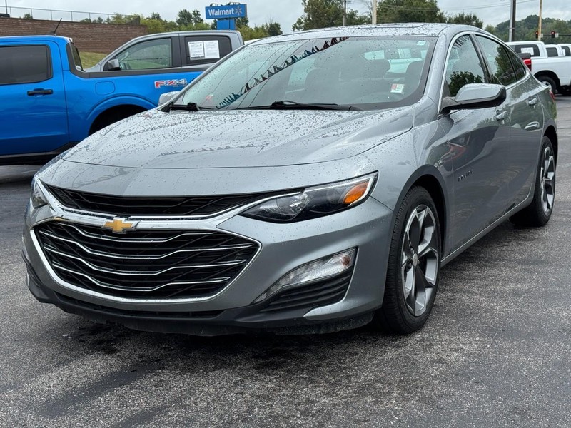 Chevrolet Malibu Vehicle Full-screen Gallery Image 08