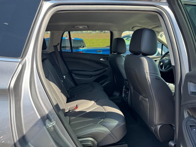Buick Envision Vehicle Full-screen Gallery Image 10
