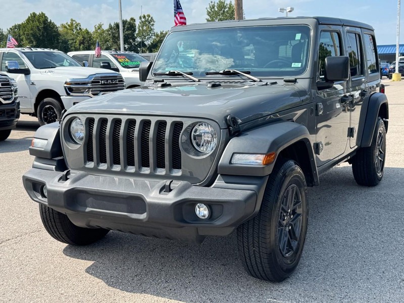 Jeep Wrangler Vehicle Full-screen Gallery Image 08