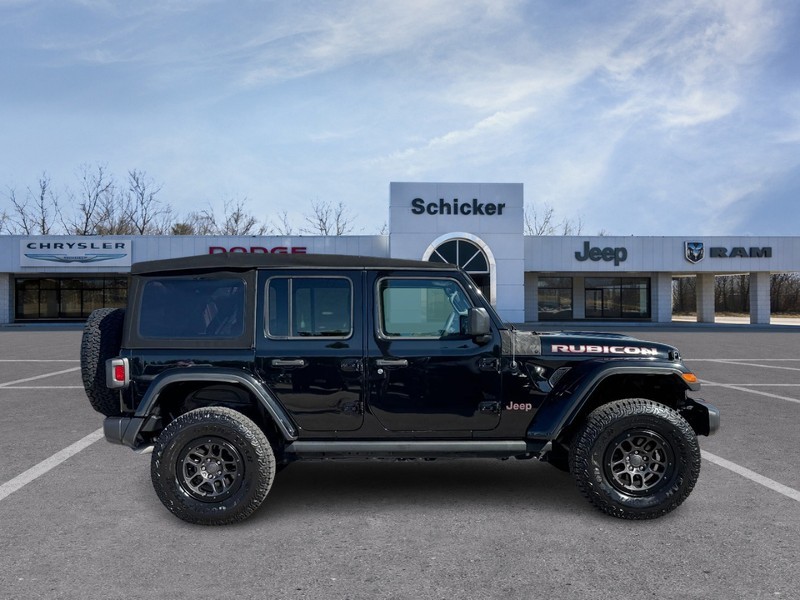 Jeep Wrangler Vehicle Full-screen Gallery Image 02