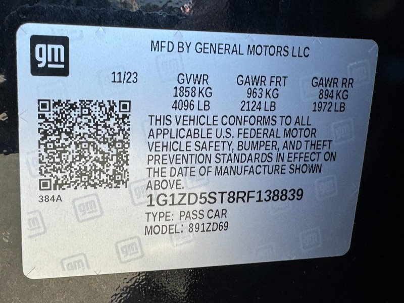 Chevrolet Malibu Vehicle Full-screen Gallery Image 24