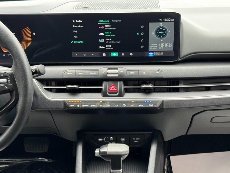 Kia K4 Vehicle Full-screen Gallery Image 13
