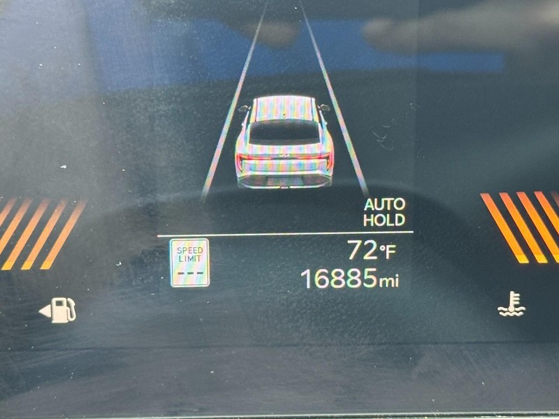 Kia K4 Vehicle Full-screen Gallery Image 18