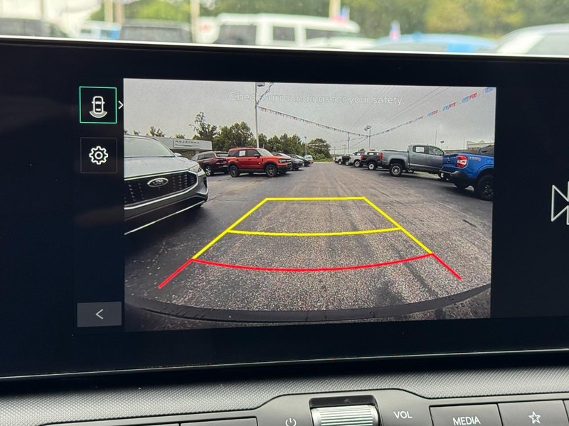 Kia K4 Vehicle Full-screen Gallery Image 20