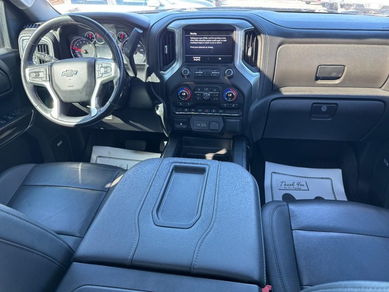 Chevrolet Silverado 1500 LTD Vehicle Full-screen Gallery Image 12