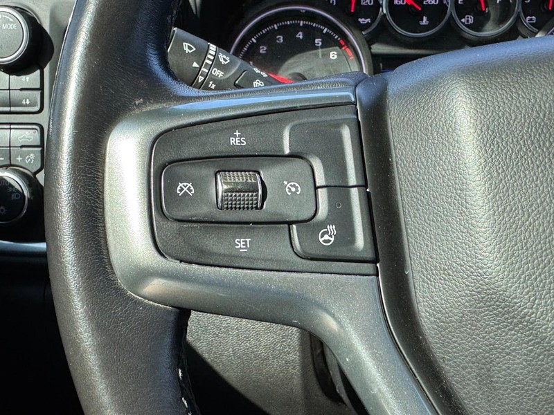 Chevrolet Silverado 1500 LTD Vehicle Full-screen Gallery Image 17