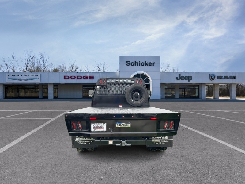 Ram 3500 Chassis Cab Vehicle Full-screen Gallery Image 04