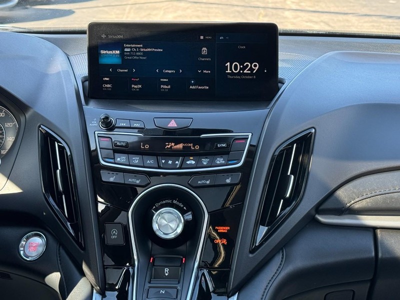 Acura RDX Vehicle Full-screen Gallery Image 13