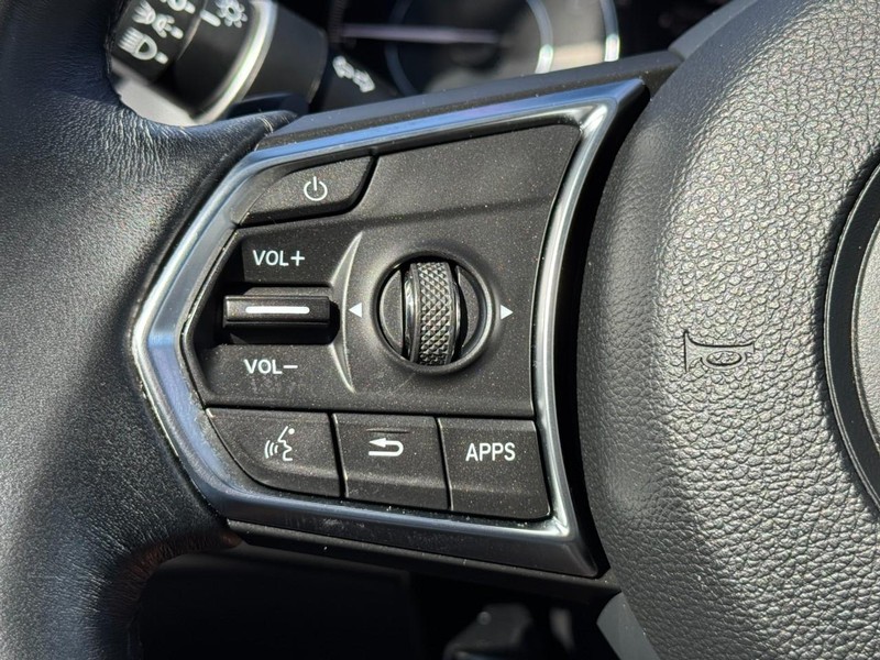 Acura RDX Vehicle Full-screen Gallery Image 17