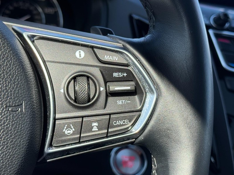 Acura RDX Vehicle Full-screen Gallery Image 18