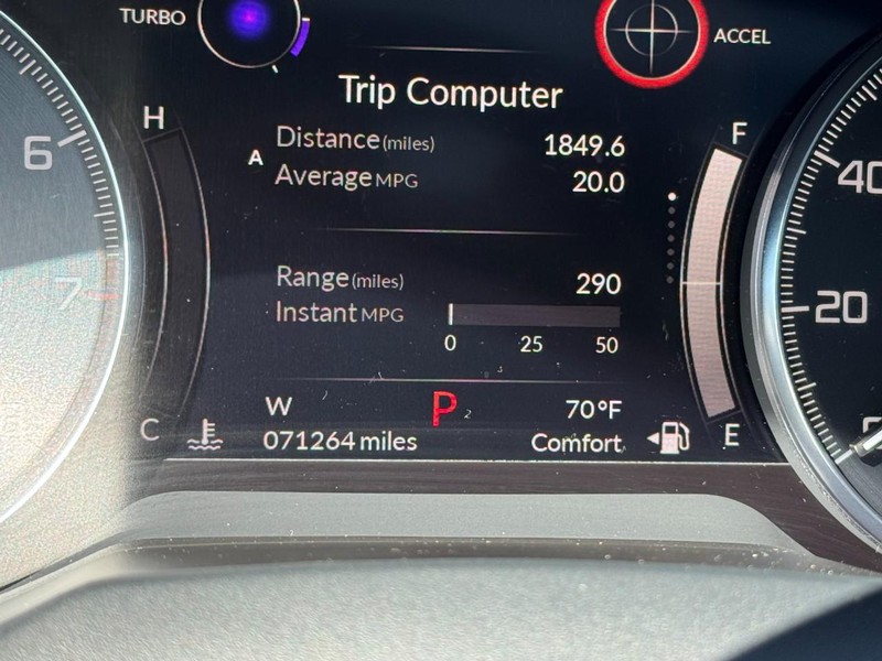 Acura RDX Vehicle Full-screen Gallery Image 19