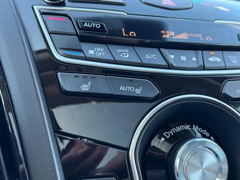 Acura RDX Vehicle Full-screen Gallery Image 22