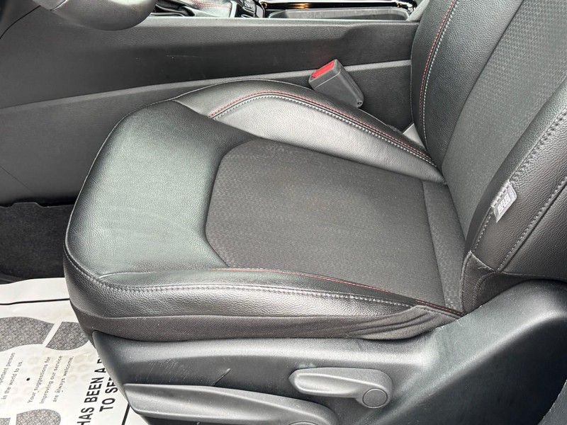 Jeep Compass Vehicle Full-screen Gallery Image 22