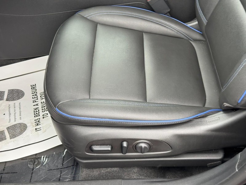 Buick Envista Vehicle Full-screen Gallery Image 22
